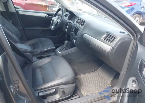 2013 Volkswagen Jetta 2.5L Se z USA, uszkodzony, nr VIN 3VWDP7AJ2DM450651